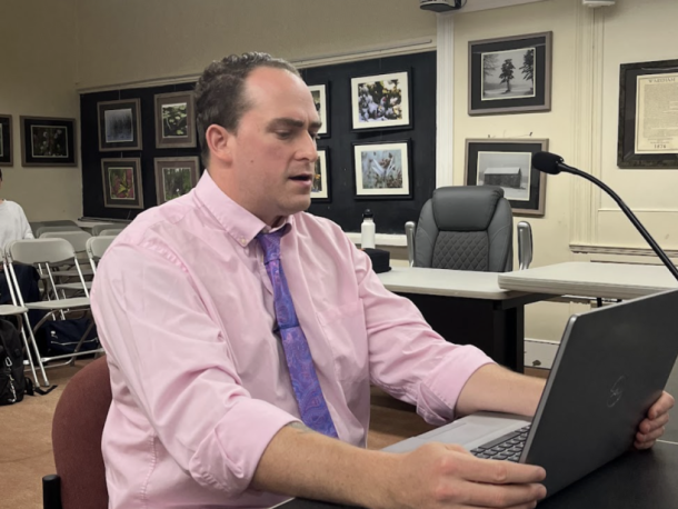 Planning Director Joshua Faherty speaks to the Select Board on Oct. 6. Photo by Tanvi Kulkarni