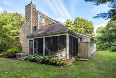 Screened porch & outdoor shower