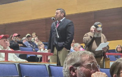 Scott Kraihanzel speaks at Town Meeting on Oct. 26. Photo by Tanvi Kulkarni