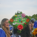 A cap decorated to look ahead. 