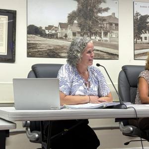 Superintendent Amy Hartley-Matteson reports to the School Committee. Photo by Christian Uva